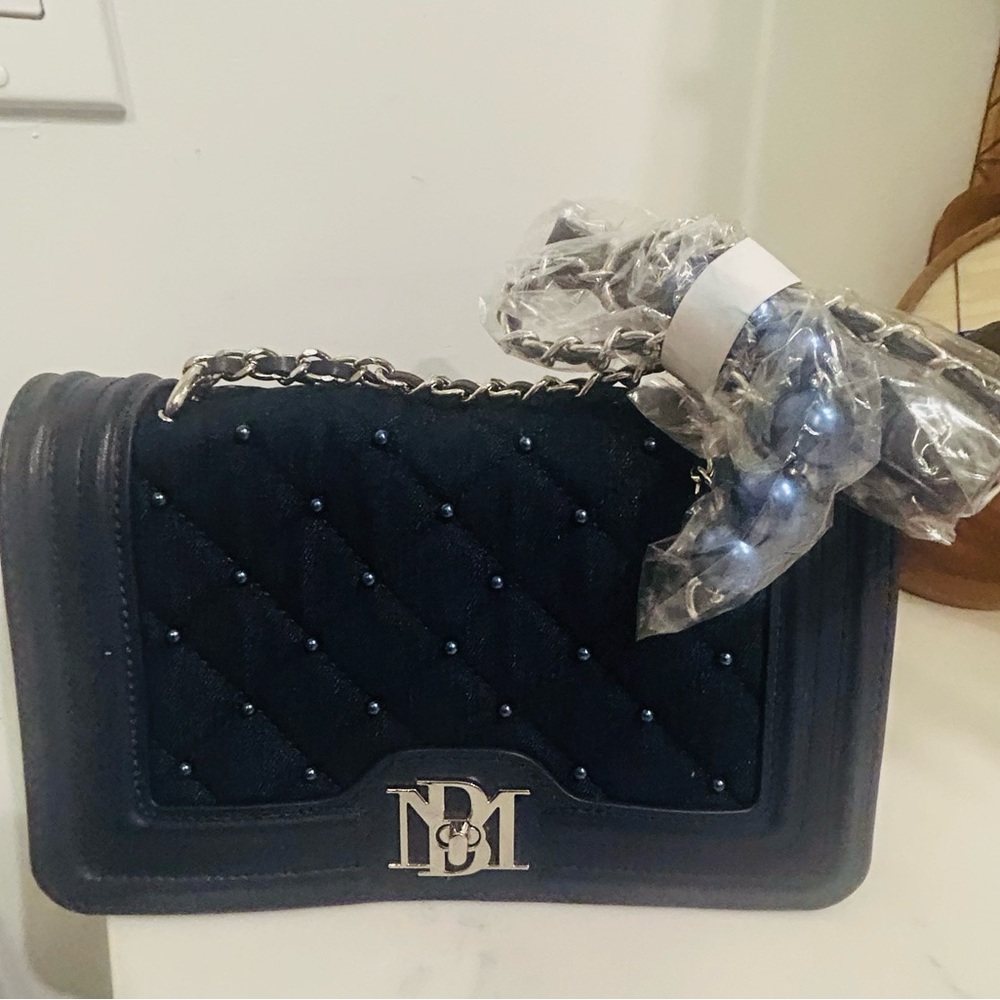 NWT Badgley Mischka denim diamond quilted crossbody bag with faux pearls